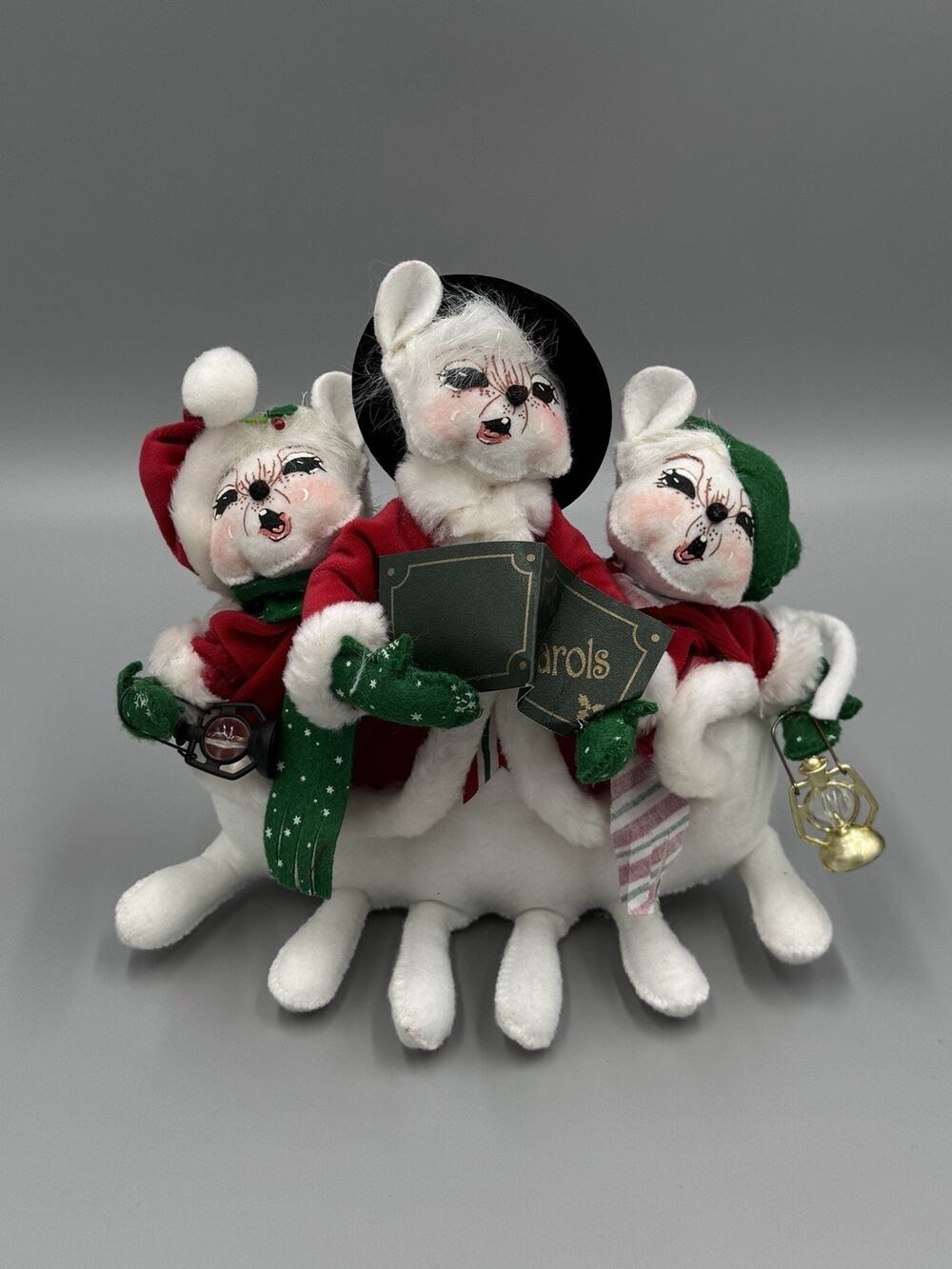 Vintage 2006 Annalee Christmas Caroling Mice Mouse Trio Doll Figurine Posable